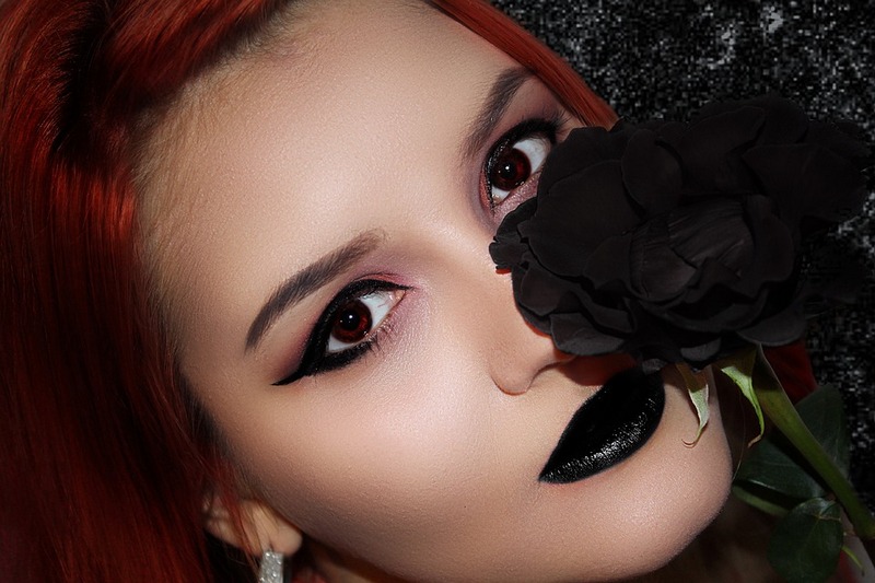 Top 10 Reasons to Wear a Dark Lipstick (and How to Wear It)