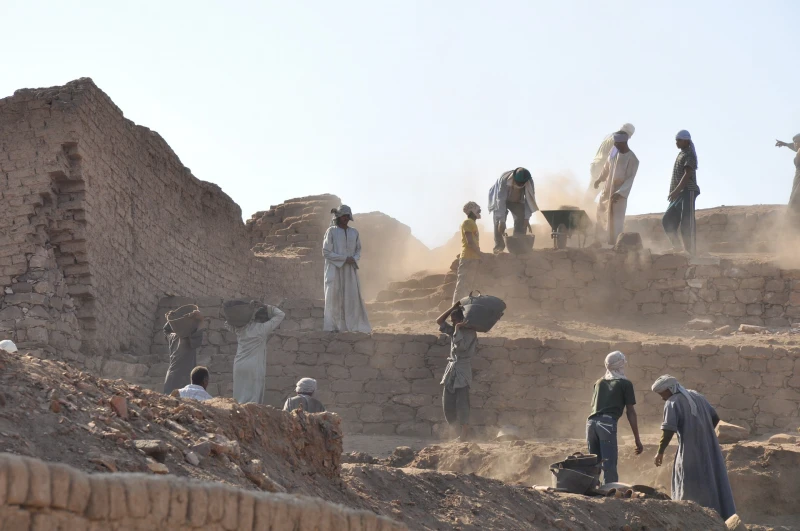Top-10-Steps-Archeologists-do-in-their-Exciting-Work.jpg
