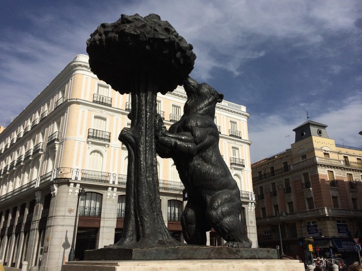 Estatua del Oso y el Madroño in Puerta del Sol, Madrid, Spain