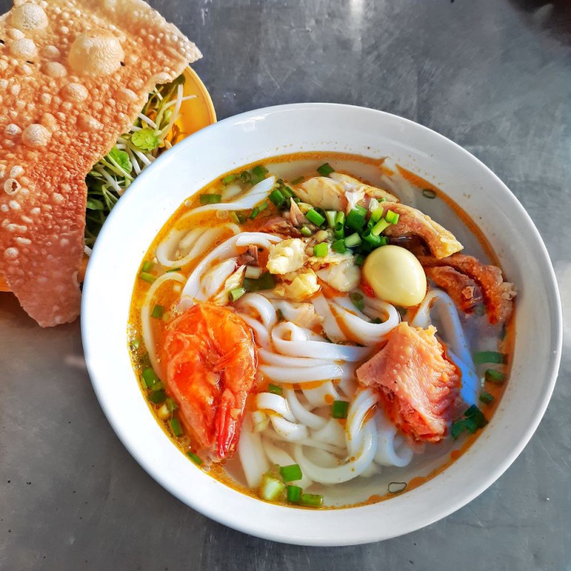 Sour and spicy fern-root noodles in a bowl