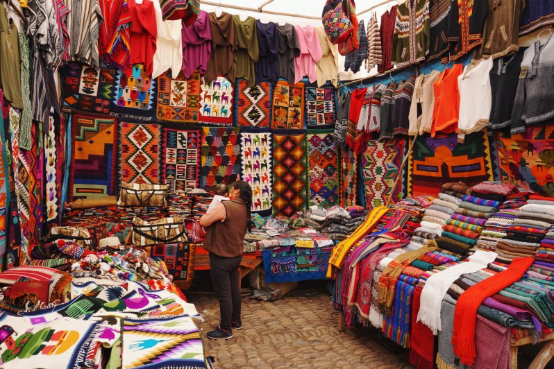 A market in the Arab country
